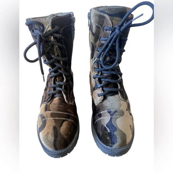 Madden Girl Shoes - Madden girl Camo boots with a vintage look,  a brown and green colour scheme.
